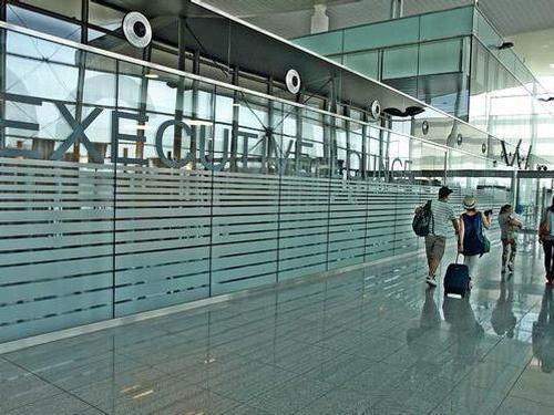 Executive Lounge, Wroclaw Nicolaus Copernicus, Poland Executive Lounge, Wroclaw Nicolaus Copernicus, Poland