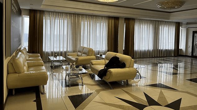 Main Image Main Image