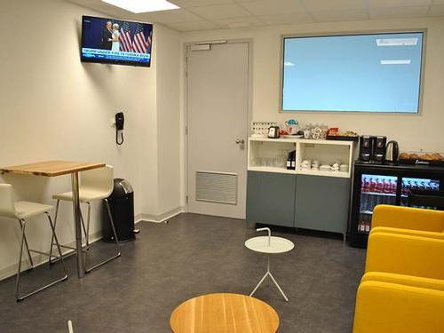 The Lounge - Terminal 2, Brussels South Charleroi The Lounge - Terminal 2, Brussels South Charleroi