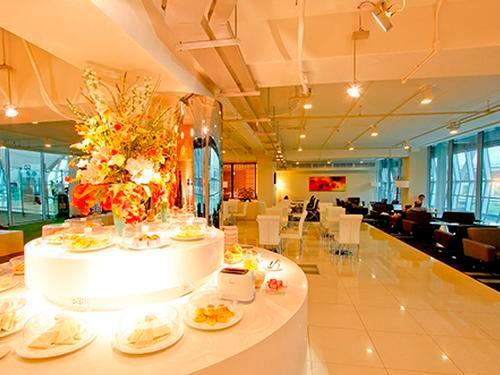Miracle First Class Lounge, Bangkok Suvarnabhumi Intl, Thailand Miracle First Class Lounge, Bangkok Suvarnabhumi Intl, Thailand