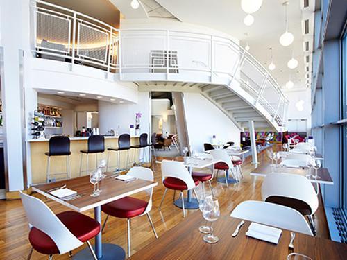 Virgin Atlantic Clubhouse, Washington DC Dulles Intl, USA Virgin Atlantic Clubhouse, Washington DC Dulles Intl, USA