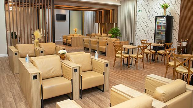 Main Image Main Image