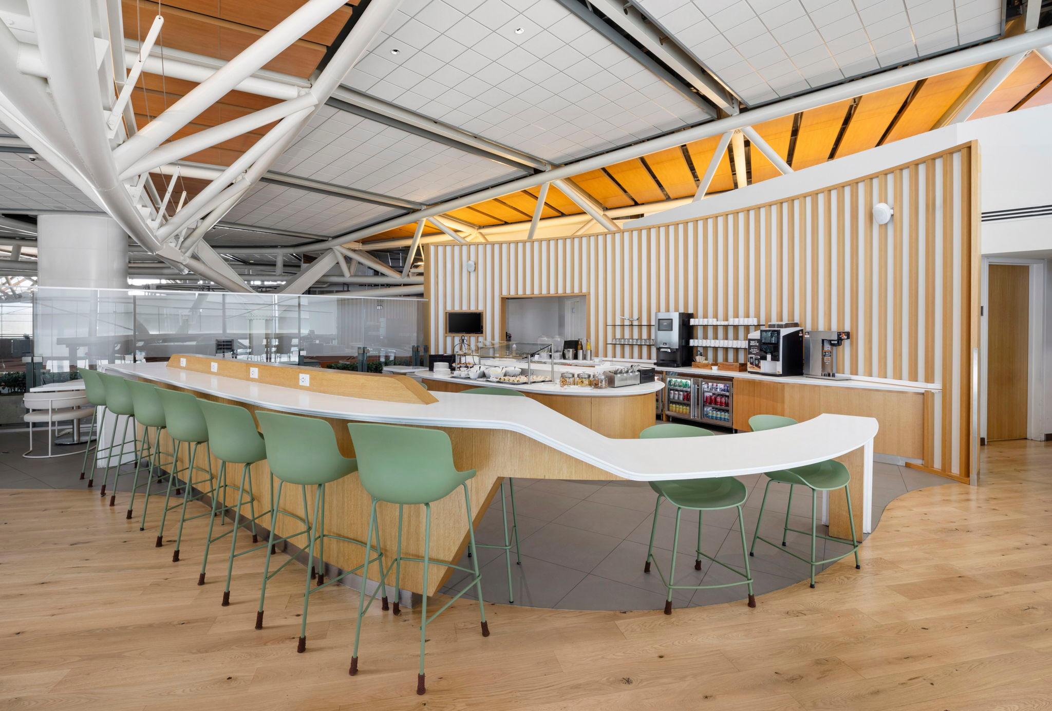 SkyTeam Lounge (International Departures), Vancouver International, Canada SkyTeam Lounge (International Departures), Vancouver International, Canada