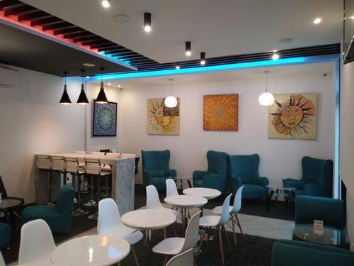 The Lounge by Global Lounge Network The Lounge by Global Lounge Network