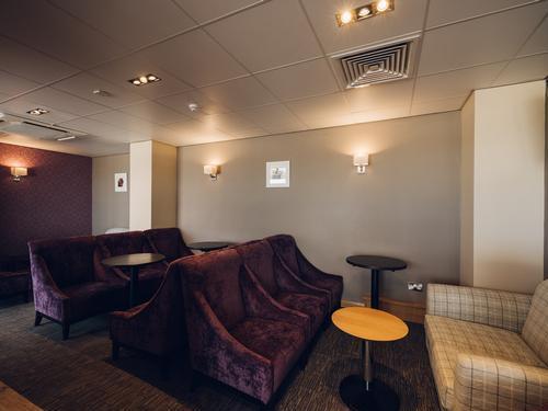 Servisair Highland Lounge, Inverness Dalcross Servisair Highland Lounge, Inverness Dalcross